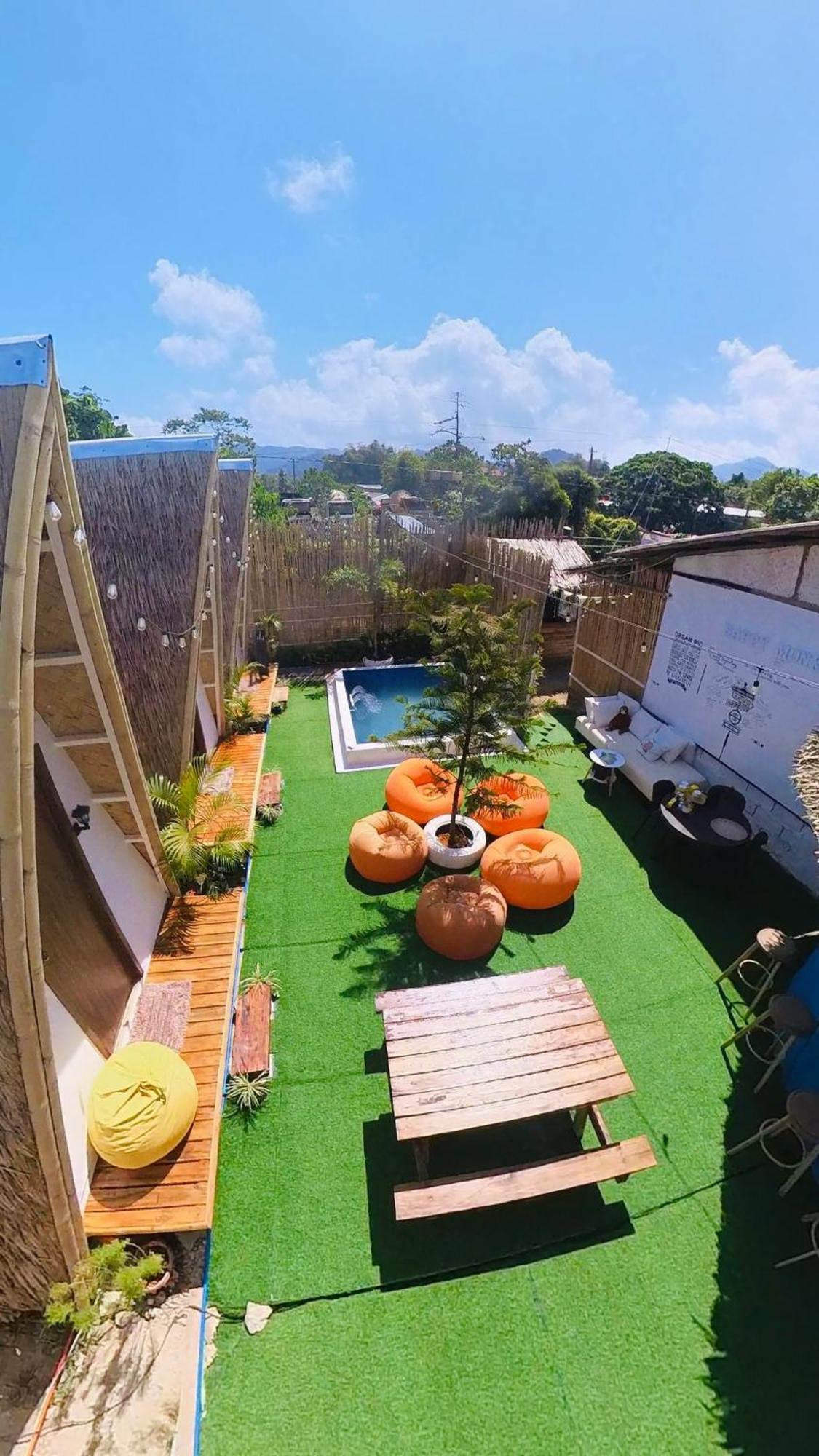 Happy Monkey Hostel 爱妮岛 外观 照片
